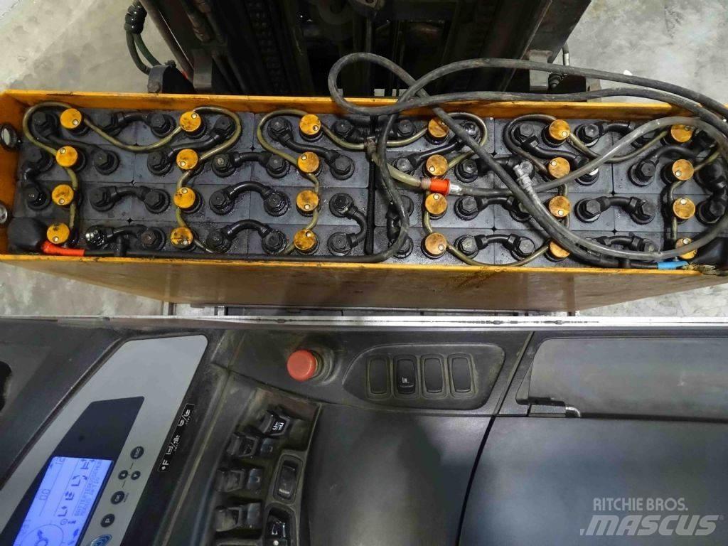 Still FM-X17 Schubmaststapler