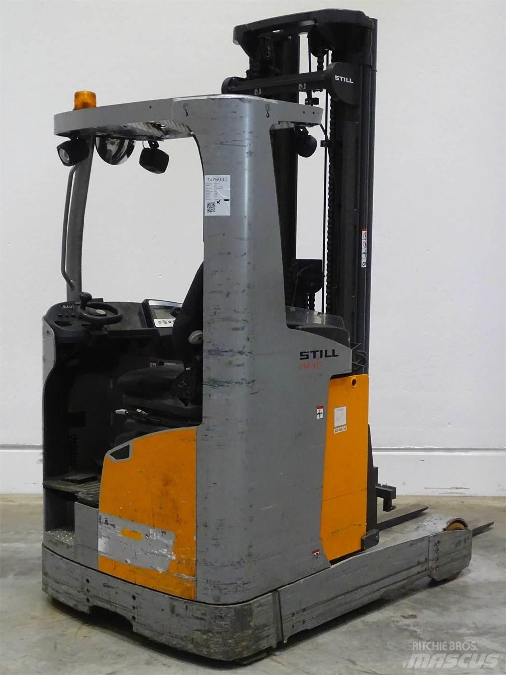 Still FM-X17 Schubmaststapler