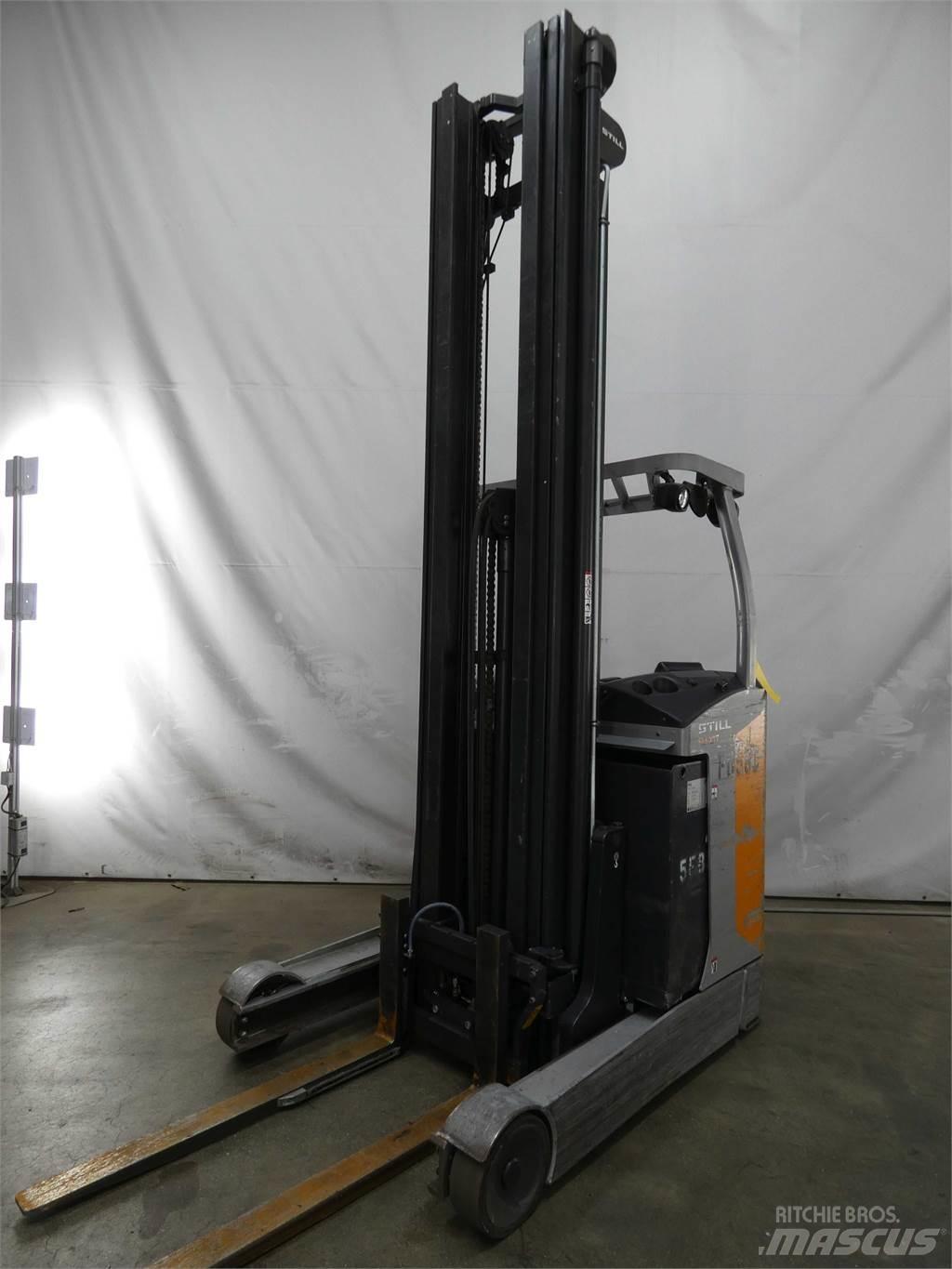 Still FM-X17 Schubmaststapler
