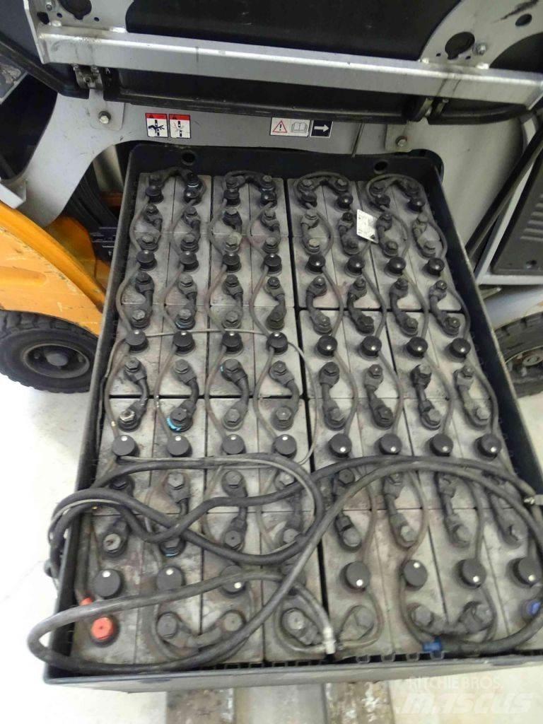 Still RX60-25/600 Elektro Stapler