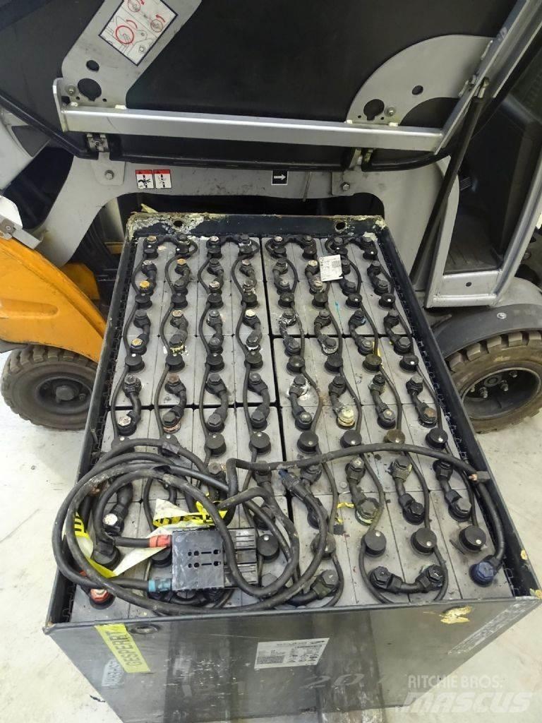 Still RX60-25/600 Elektro Stapler