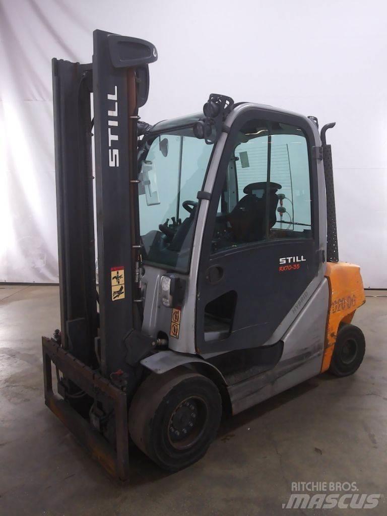 Still RX70-35 Diesel Stapler