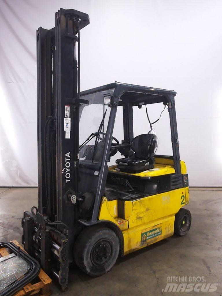 Toyota 7FBMF25 Elektro Stapler