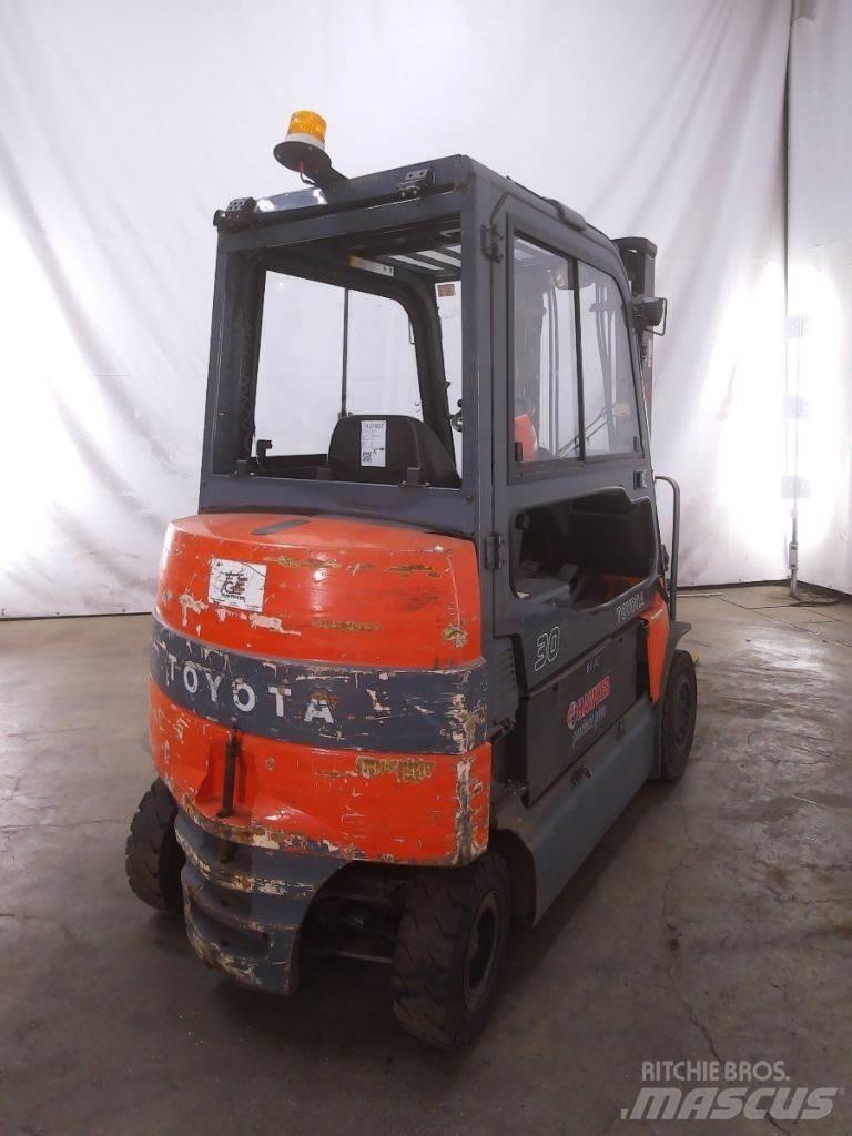Toyota 7FBMF30 Elektro Stapler