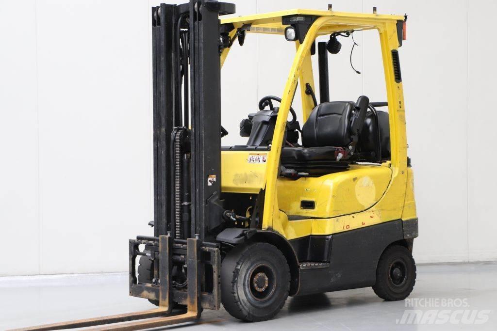 Hyster H1.8FT Gas Stapler