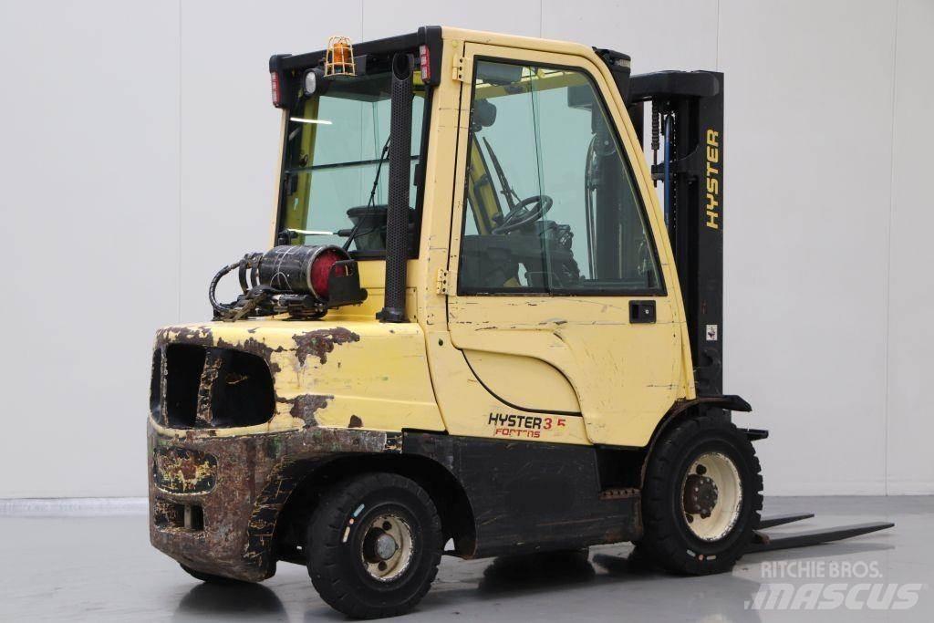 Hyster H3.5FT Gas Stapler
