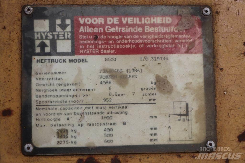 Hyster H50J Gas Stapler