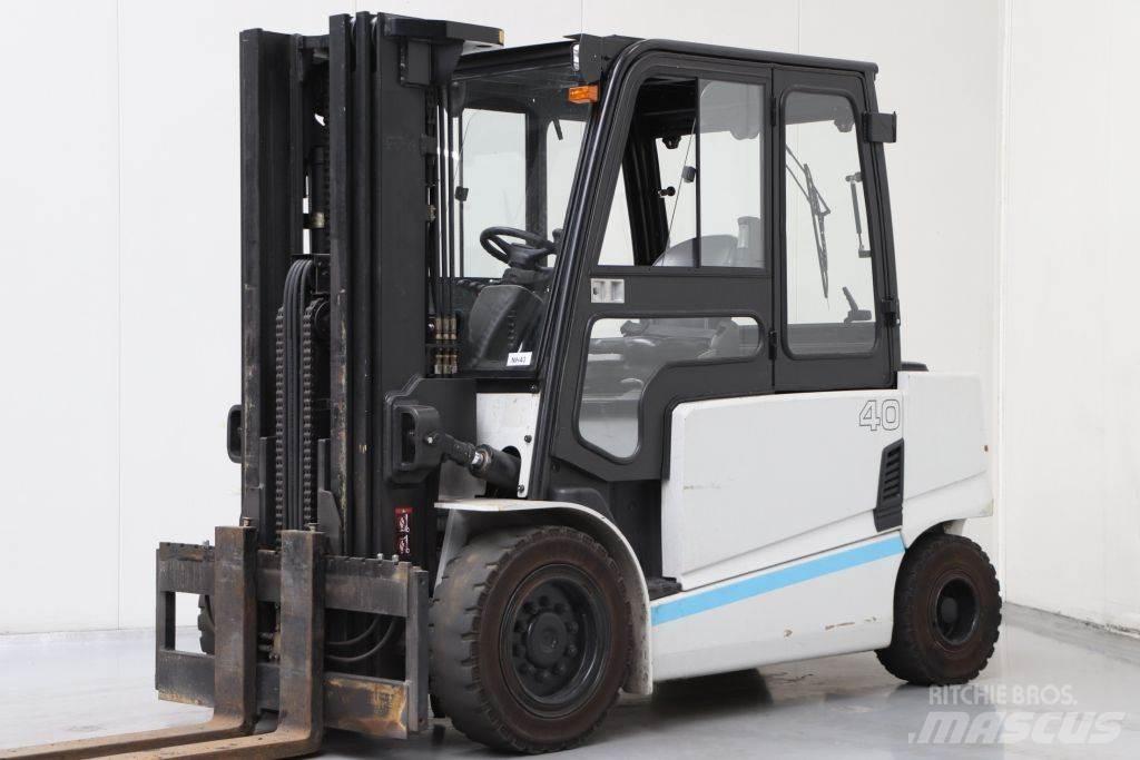 Hyundai 40B-9 Elektro Stapler