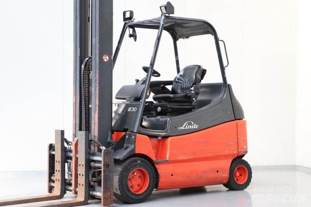 Linde E30-02/600 Elektro Stapler