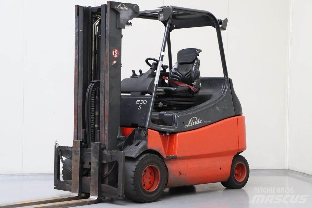 Linde E30S-03/600 Elektro Stapler