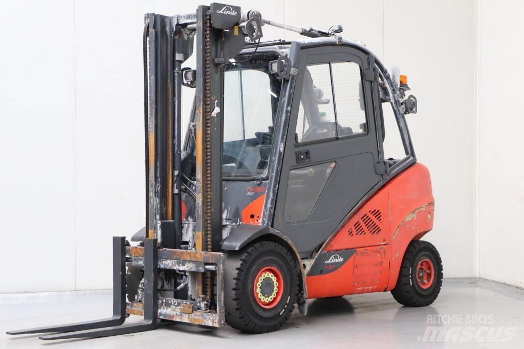 Linde H30D-02 Diesel Stapler