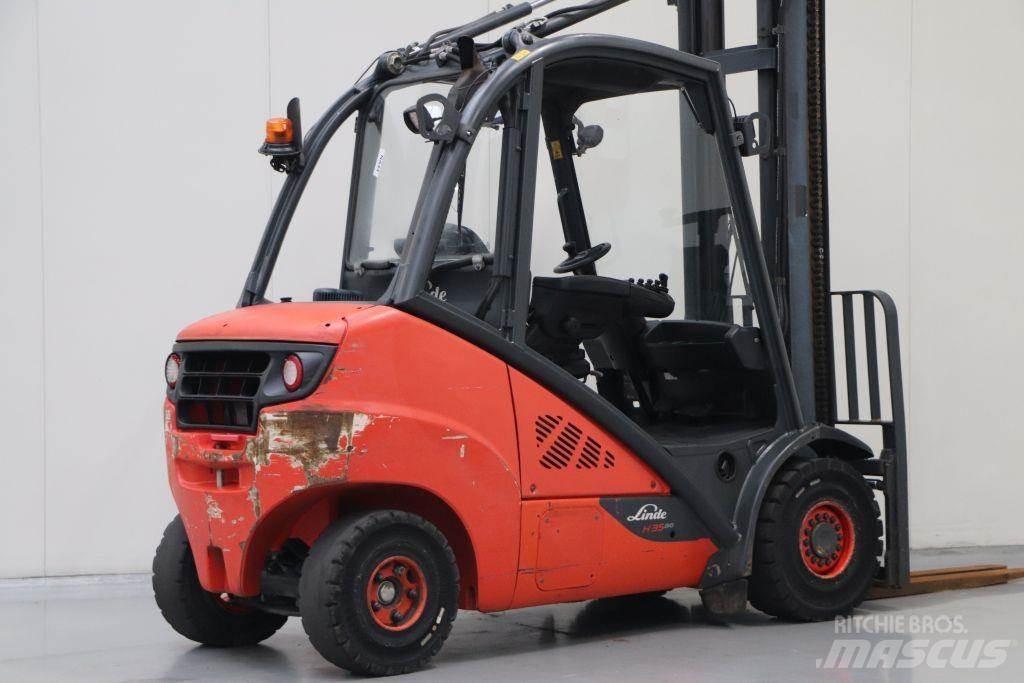 Linde H35D-02 Diesel Stapler