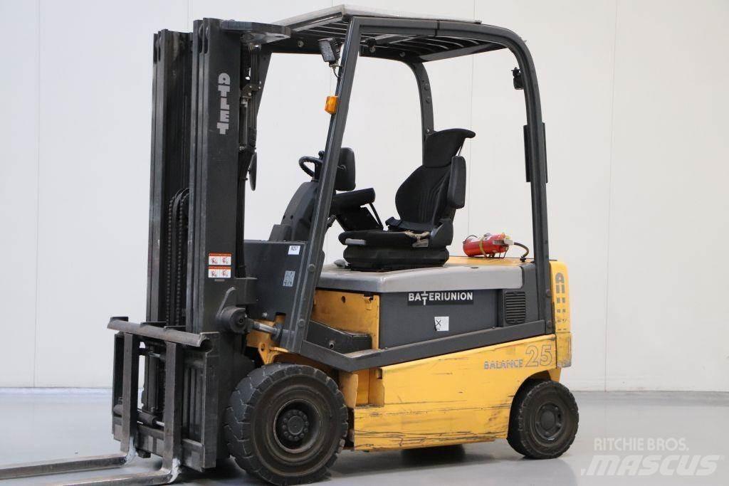 Nissan 1Q2L25T Elektro Stapler