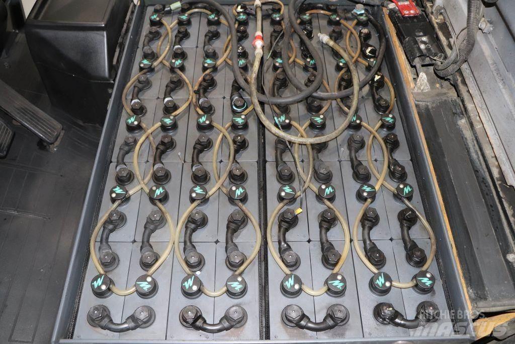 Nissan 1Q2L25T Elektro Stapler
