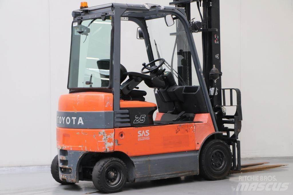Toyota 7FBMF25 Elektro Stapler