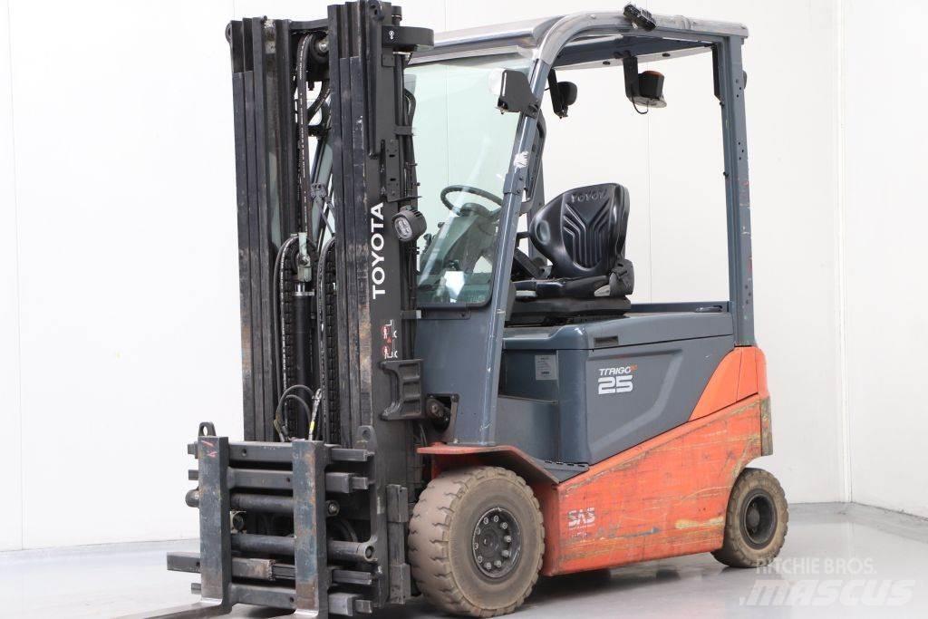 Toyota 8FBMKT25 Elektro Stapler