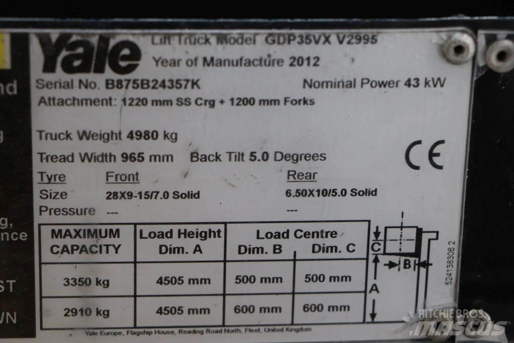 Yale GDP35VX Diesel Stapler