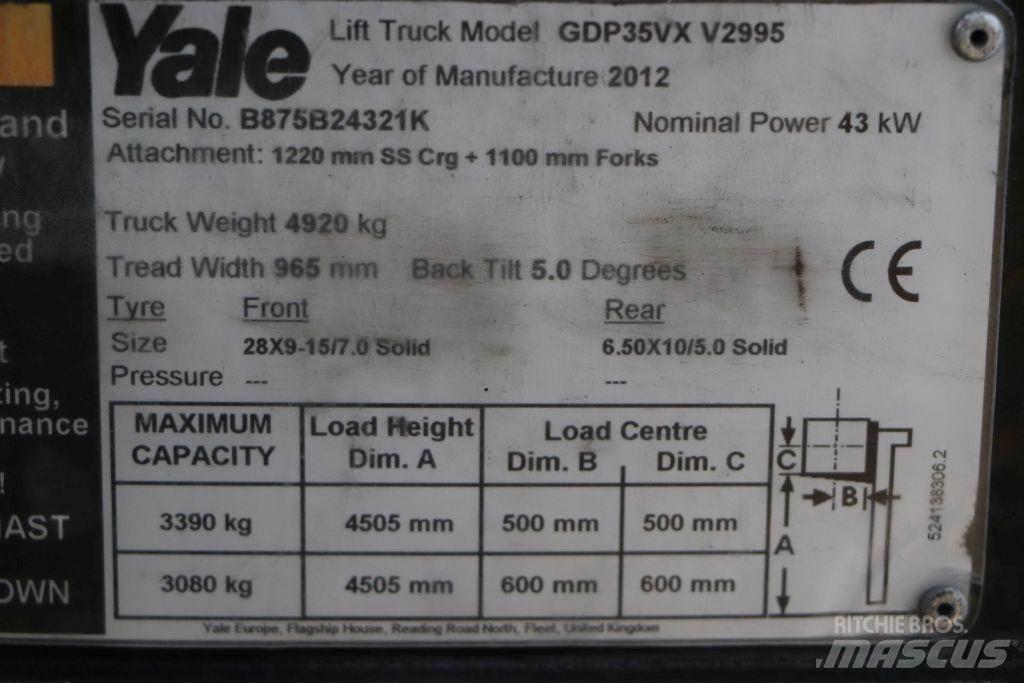 Yale GDP35VX Diesel Stapler