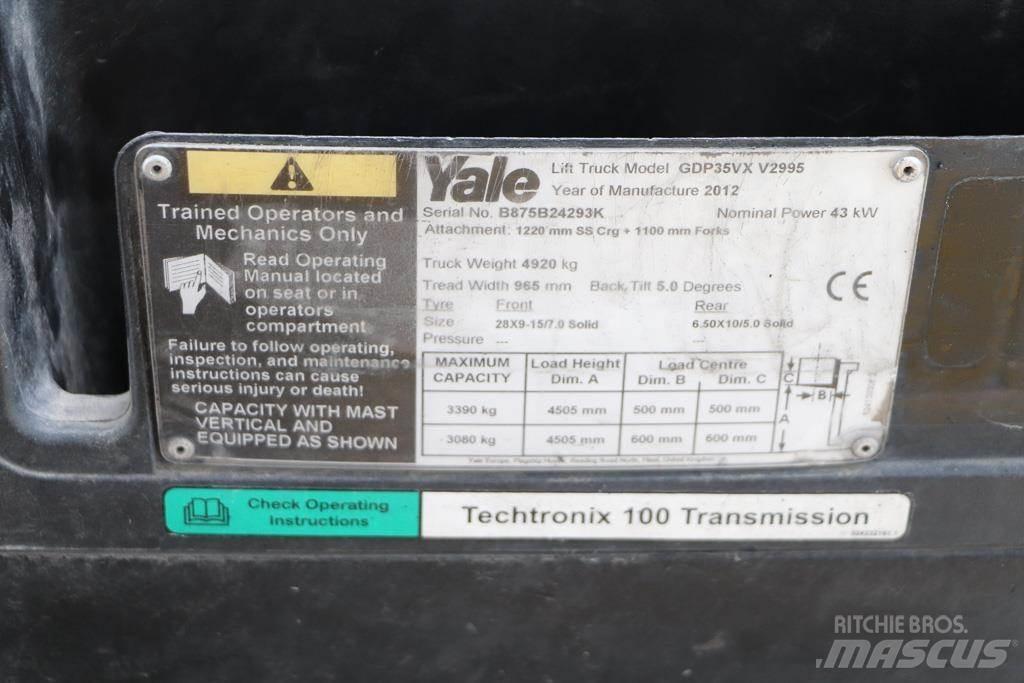 Yale GDP35VX Diesel Stapler
