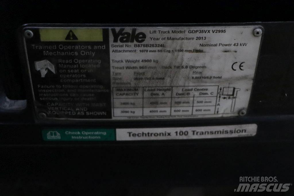 Yale GDP35VX Diesel Stapler