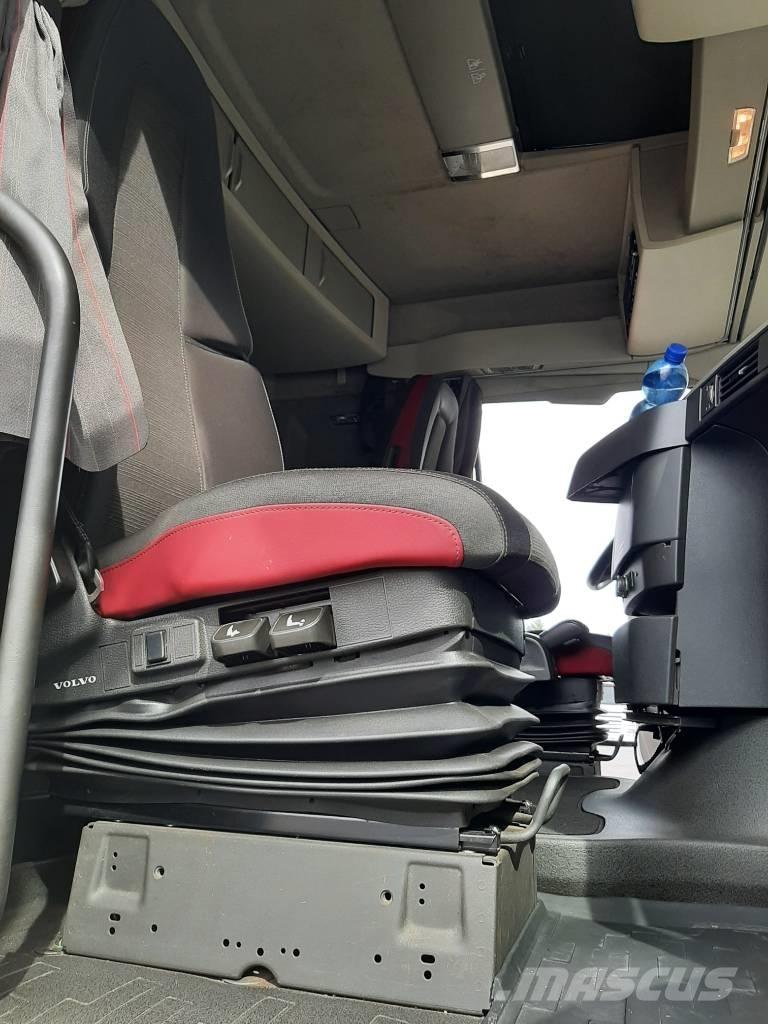 Volvo FH 13 Holztransportanhänger