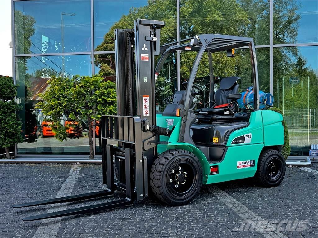 Mitsubishi FG30N Gas Stapler