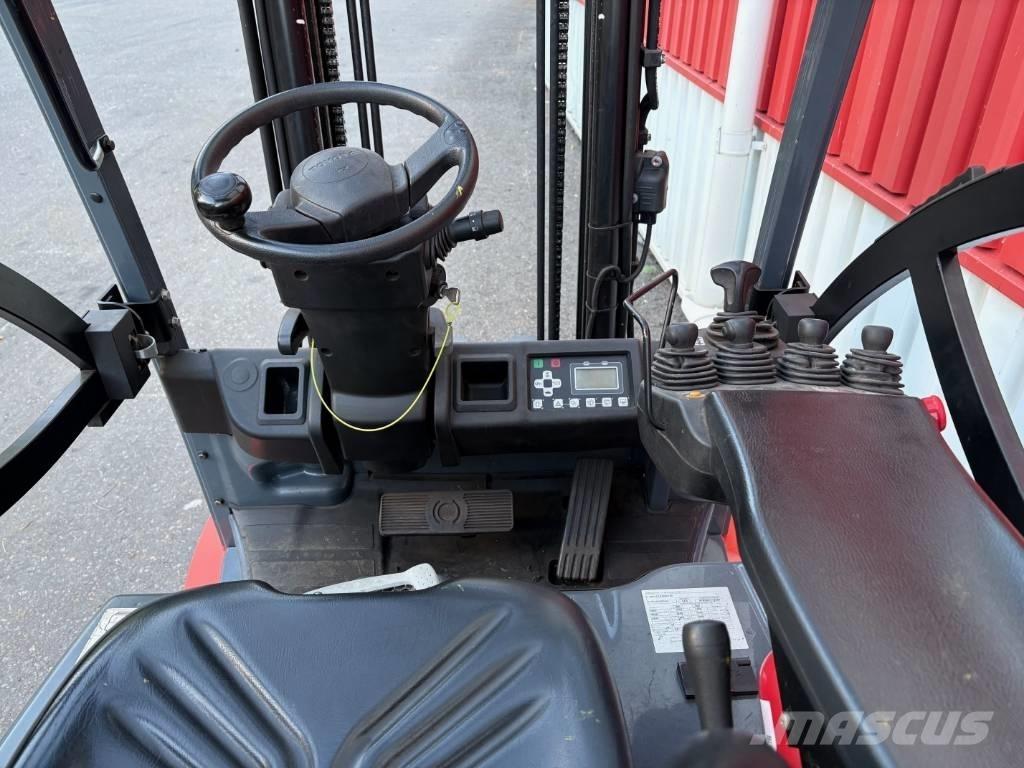 Toyota 8FBE20T Elektro Stapler