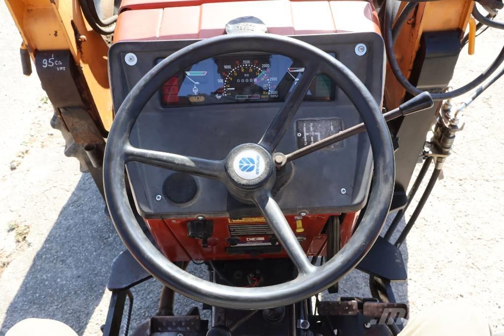 New Holland 70-56 Traktoren