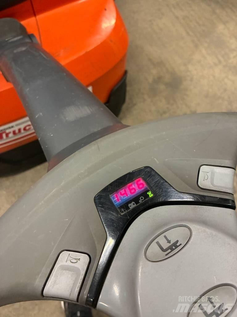 Toyota SWE120L Deichselstapler