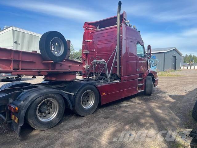 Volvo NH 12 Sattelzugmaschinen