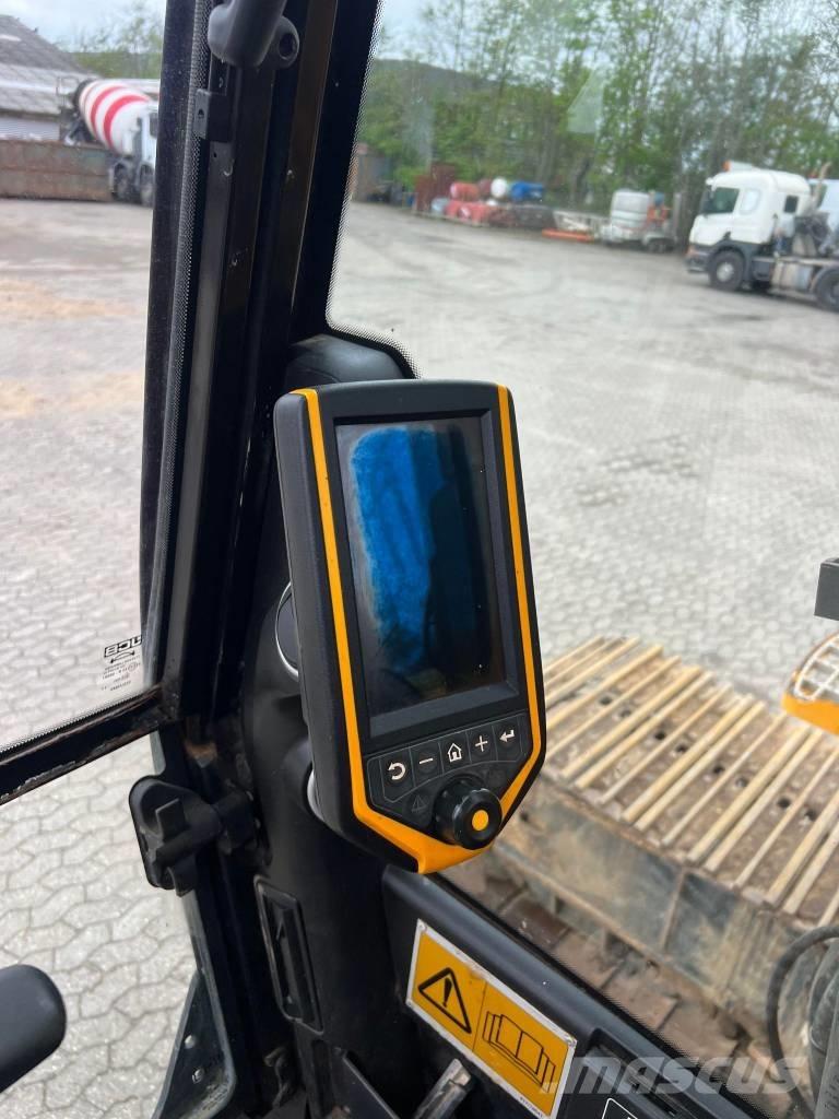 JCB JS 330 LC Raupenbagger