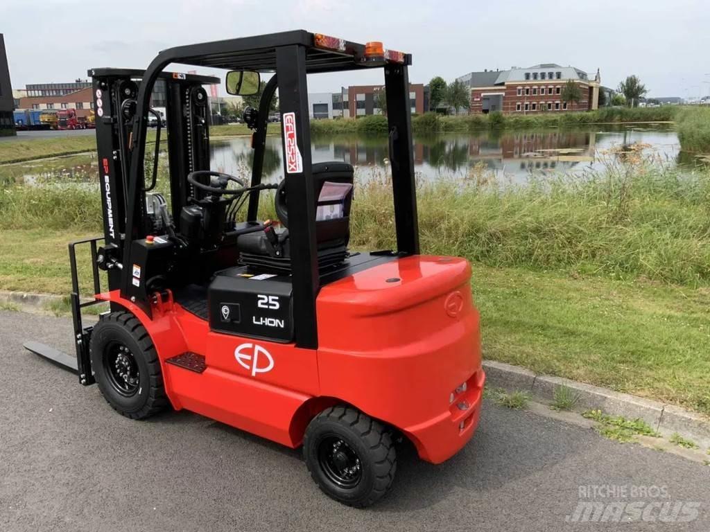 EP EFL 252 XS Elektro Stapler