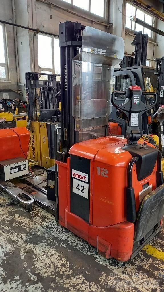 Toyota 7SLL12.5 Selbstfahrstapler