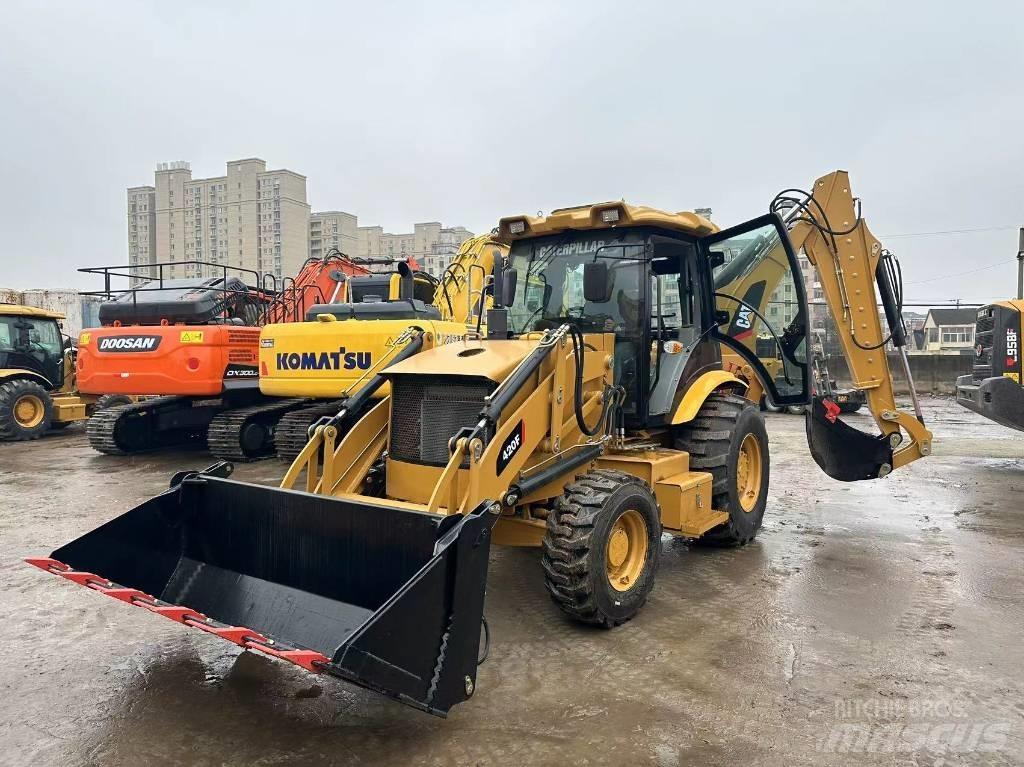 CAT 420 F Baggerlader