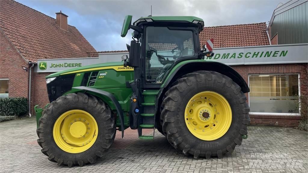 John Deere 7R330 Traktoren