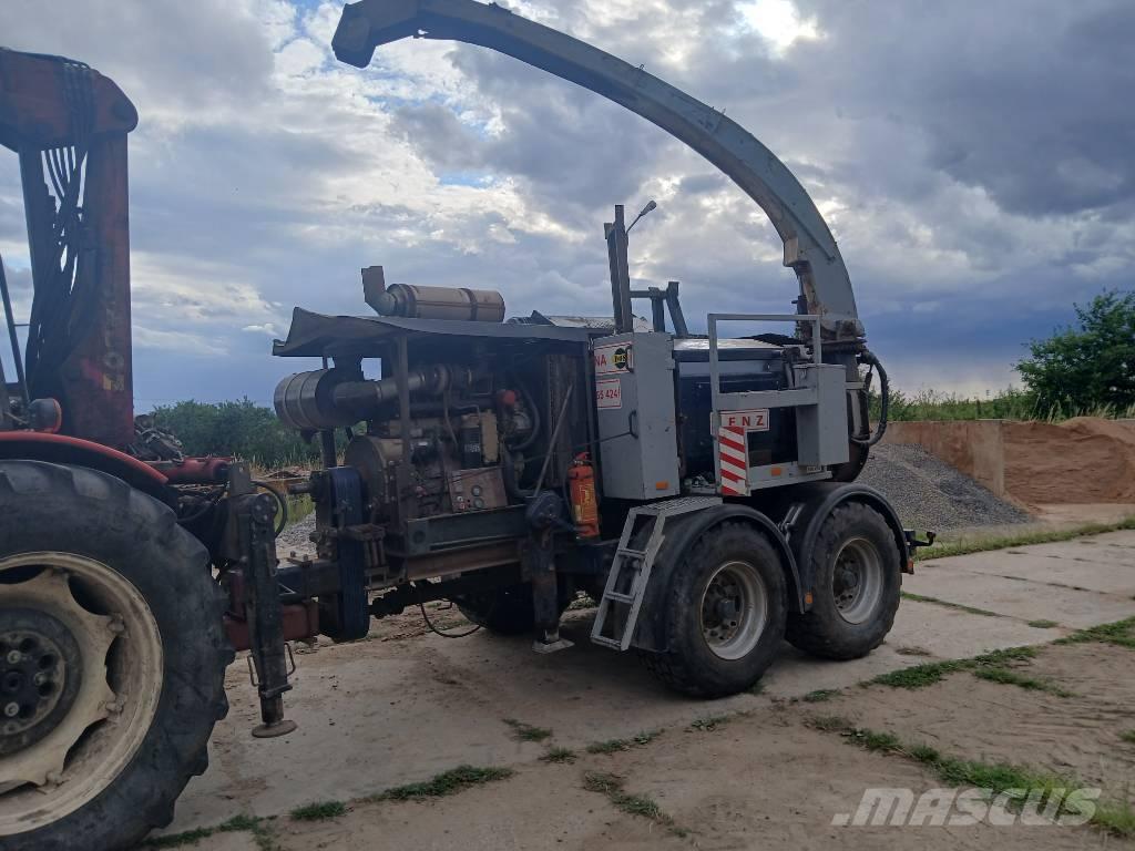 Zetor 10540 Holzhäcksler