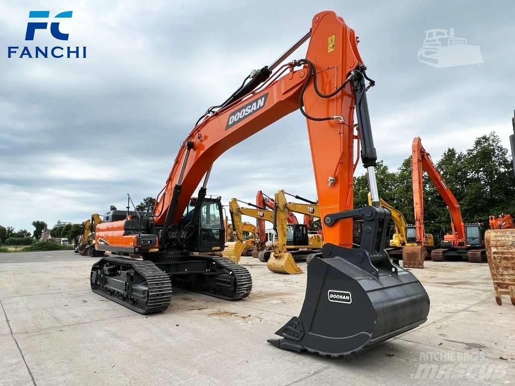 Doosan DX 530 LC-3 Raupenbagger