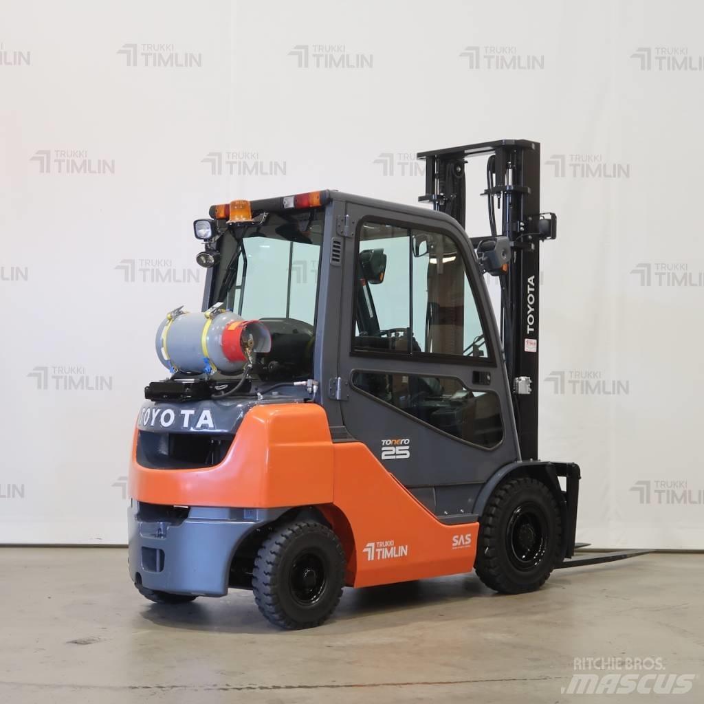 Toyota 02-8FGF25 Gas Stapler