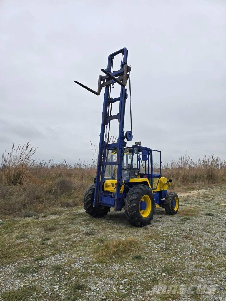 JCB 926 Geländestapler