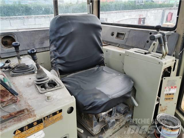Komatsu D85-21 Bulldozer