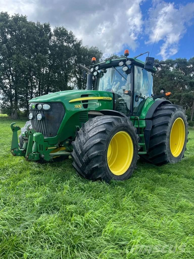 John Deere 7930 Traktoren