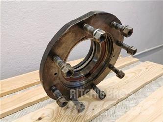 JLG 307 wheel hub Reifen
