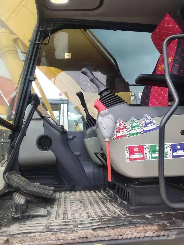 Komatsu 220-8 Raupenbagger