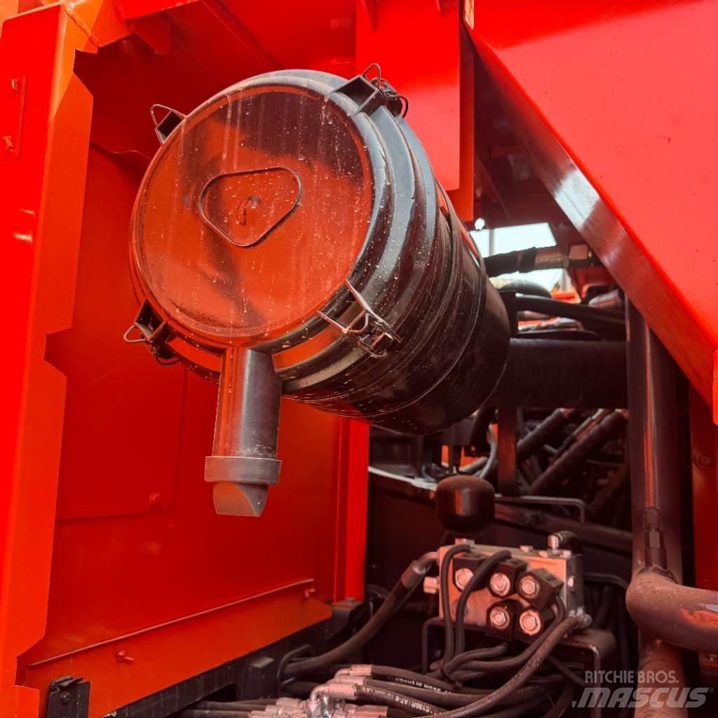 Doosan DX 225 LCA Raupenbagger