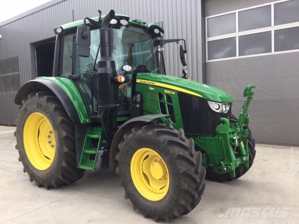 John Deere 6120 M Traktoren