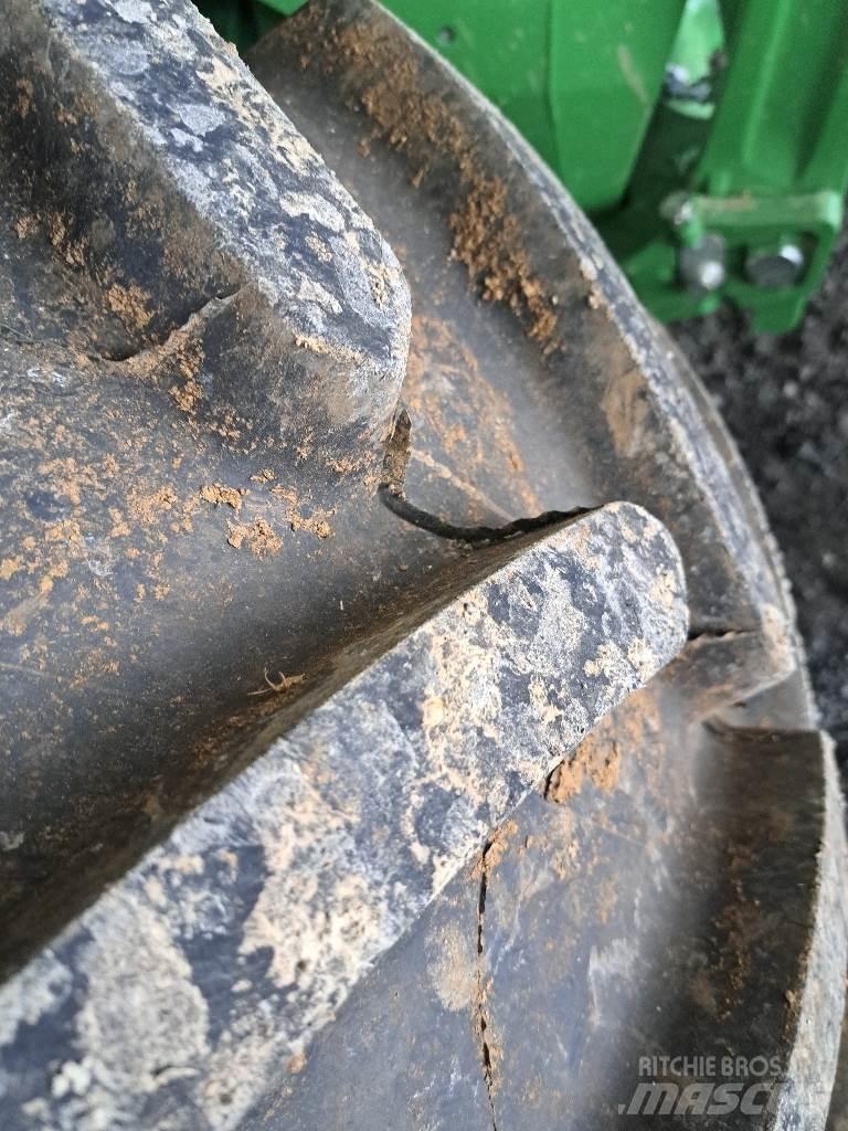 John Deere 6120 M Traktoren