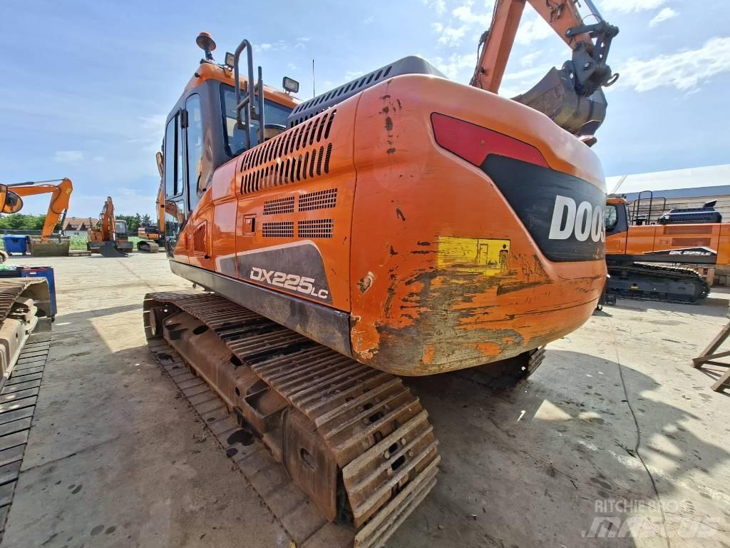 Doosan DX 225 LC-5 Raupenbagger