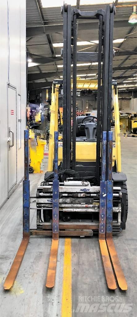 Hyster H3.5FT Gas Stapler
