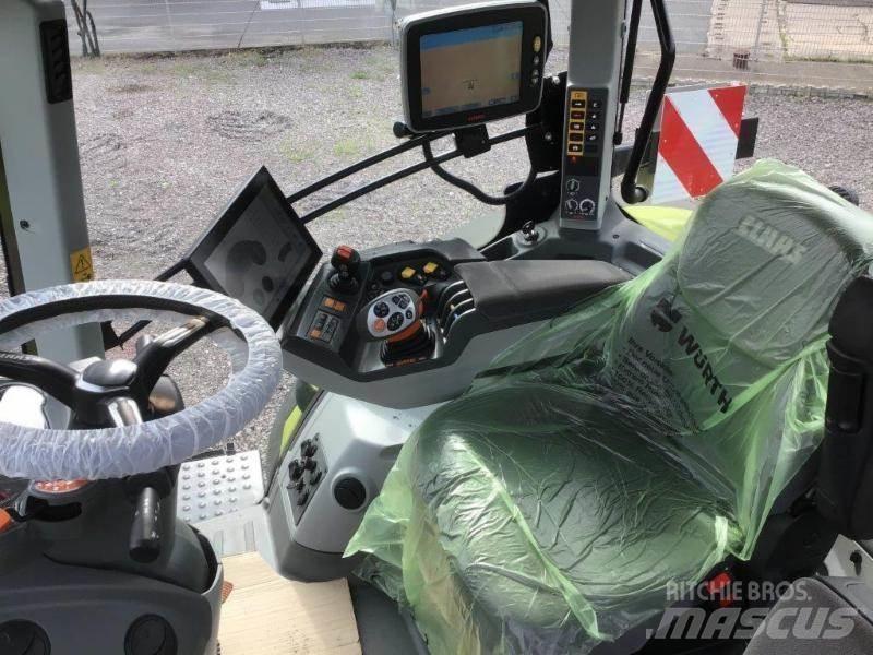 CLAAS AXION 810 Traktoren