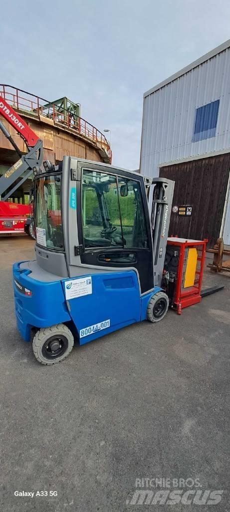 Jungheinrich EFG 320 Elektro Stapler